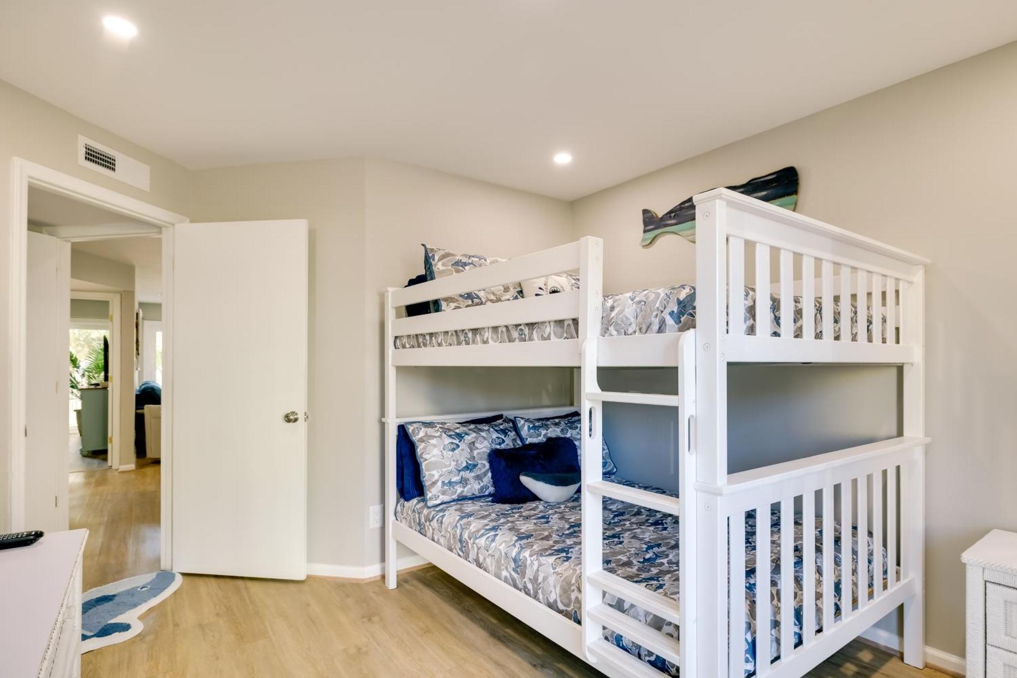 Emerald Isle Condo With Indoor Pool And Beach Access! Εξωτερικό φωτογραφία