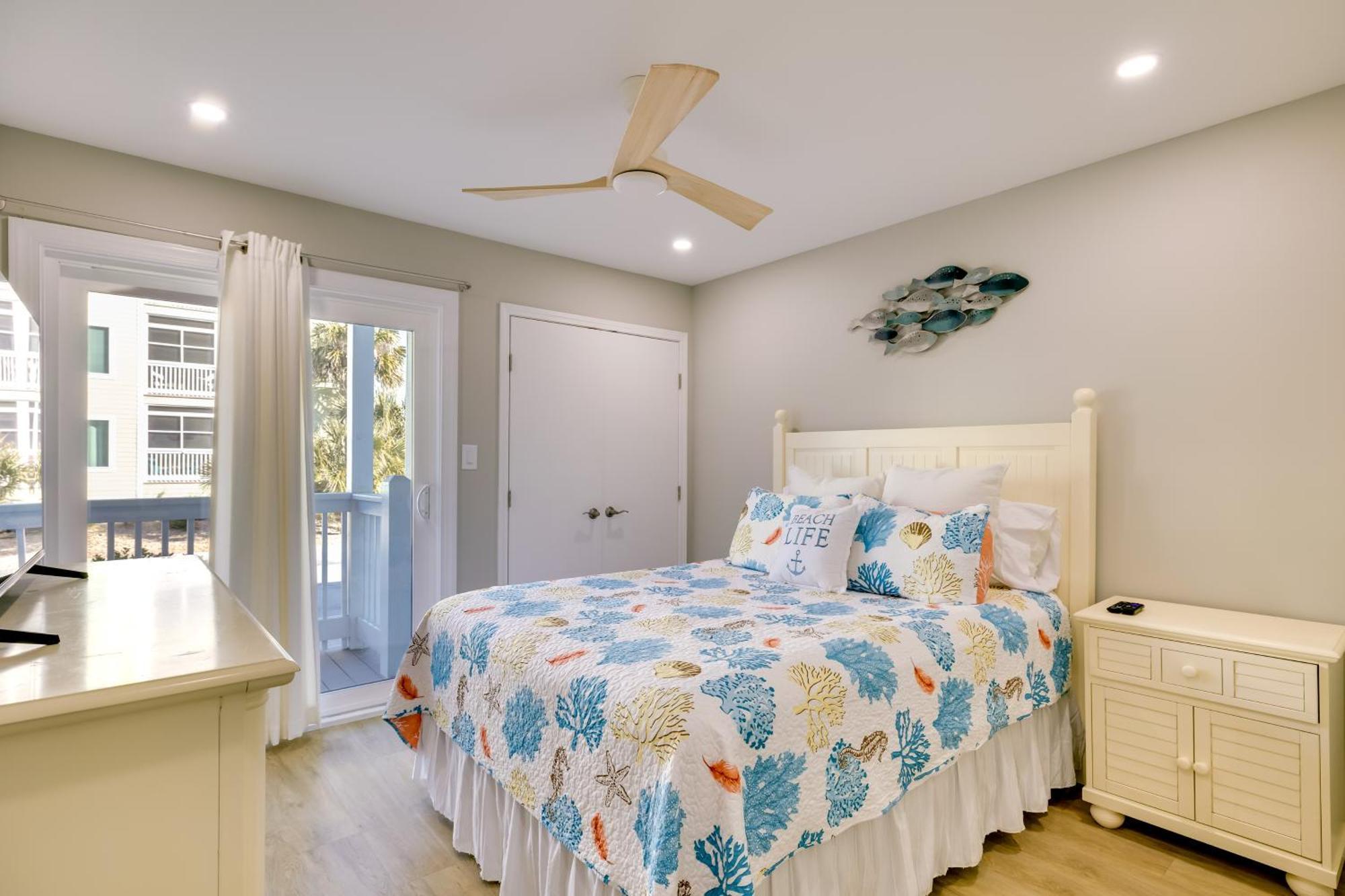 Emerald Isle Condo With Indoor Pool And Beach Access! Εξωτερικό φωτογραφία